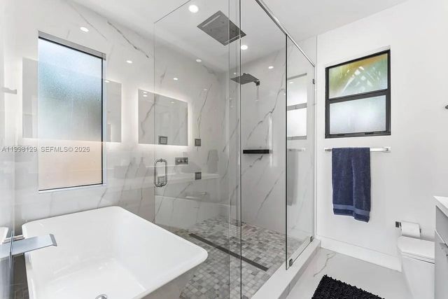 445 NE 76th St, Miami, FL 33138