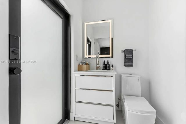 445 NE 76th St, Miami, FL 33138