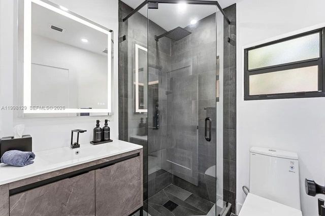 445 NE 76th St, Miami, FL 33138