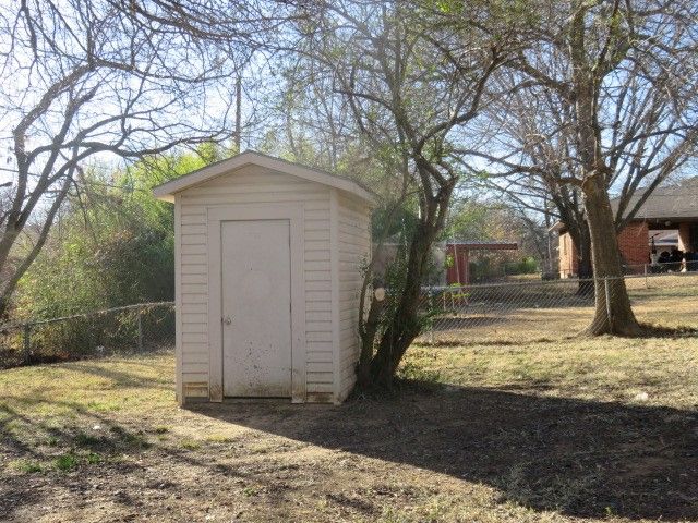 2922 Stafford Drive, Denison, TX 75020