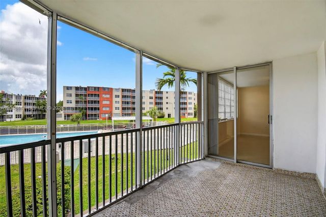 1710 NE 191 Street 206, Miami, FL 33179