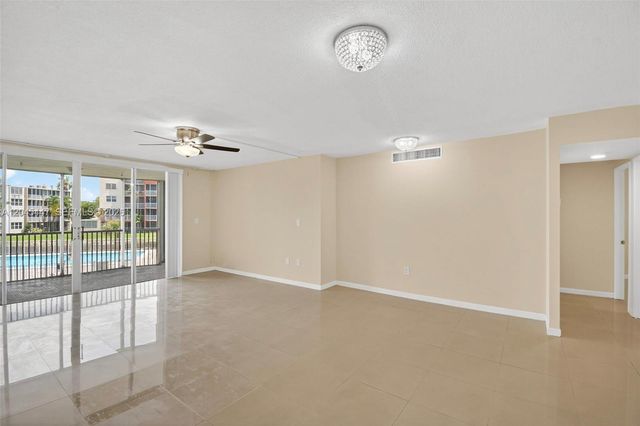 1710 NE 191 Street 206, Miami, FL 33179