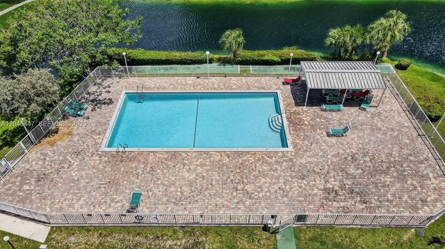 1710 NE 191 Street 206, Miami, FL 33179