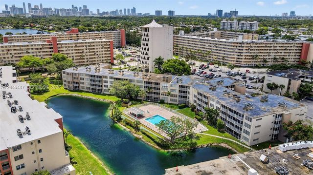 1710 NE 191 Street 206, Miami, FL 33179