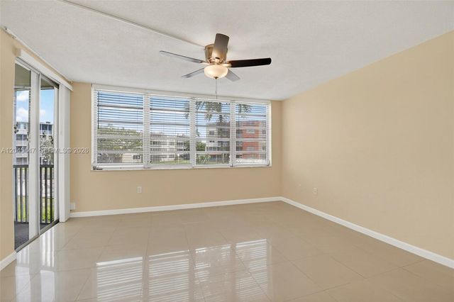 1710 NE 191 Street 206, Miami, FL 33179
