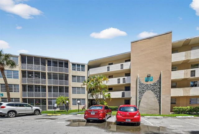 1710 NE 191 Street 206, Miami, FL 33179