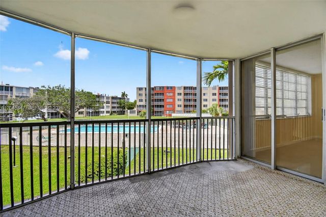 1710 NE 191 Street 206, Miami, FL 33179