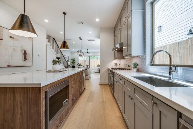 2329 Richton Street, Houston, TX 77098