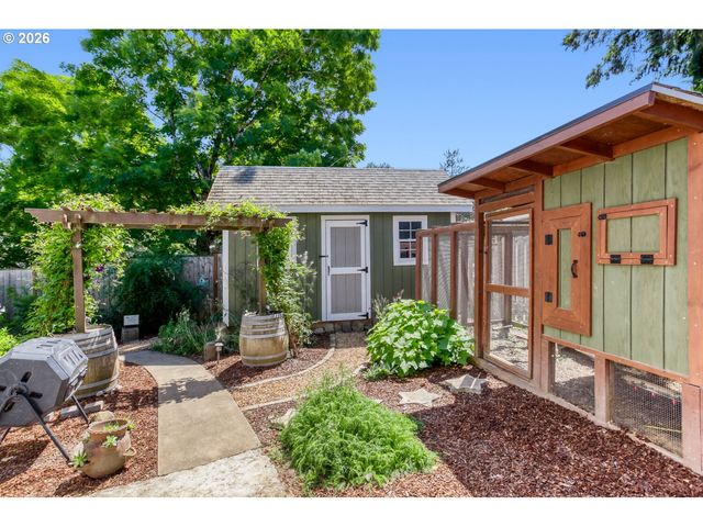 11348 Sw 105TH Pl, Portland, OR 97223