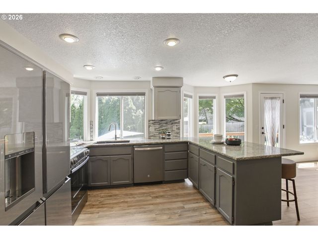 11348 Sw 105TH Pl, Portland, OR 97223