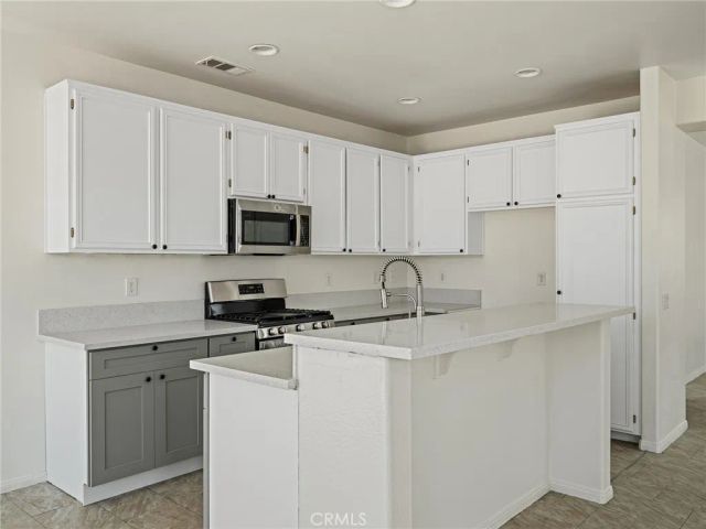 15850 Desert Rock Street, Adelanto, CA 92301