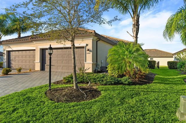 15949 CLEAR SKIES PLACE, Bradenton, FL 34211