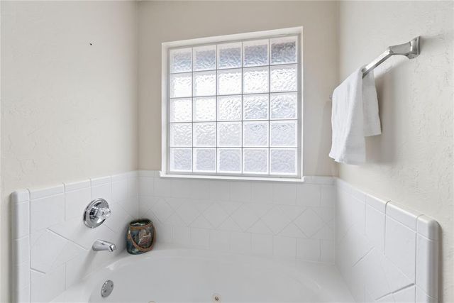 708 Eastridge Dr., Yukon, OK 73099