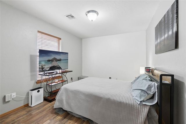 708 Eastridge Dr., Yukon, OK 73099