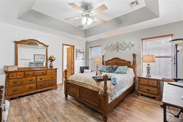 708 Eastridge Dr., Yukon, OK 73099