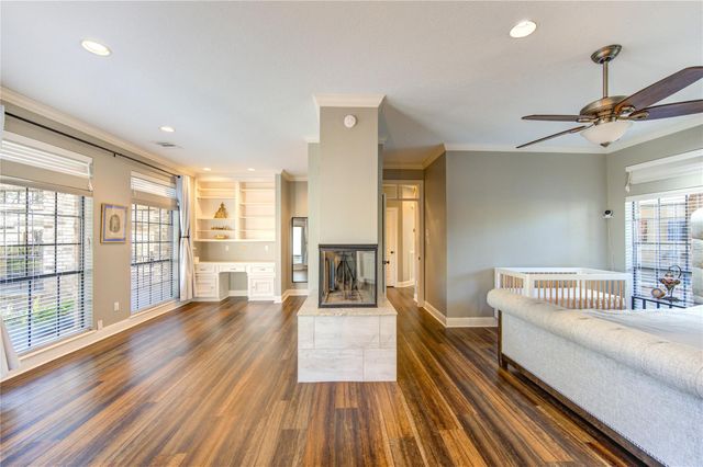 2203 Meadow Gardens Drive, Houston, TX 77062