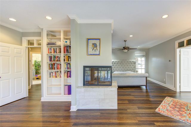 2203 Meadow Gardens Drive, Houston, TX 77062