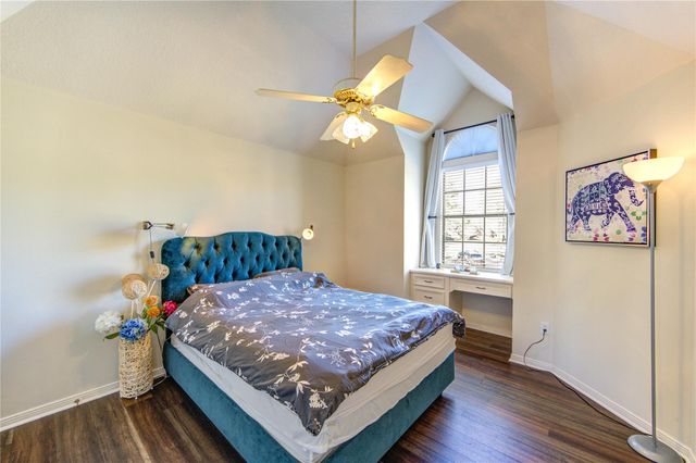 2203 Meadow Gardens Drive, Houston, TX 77062