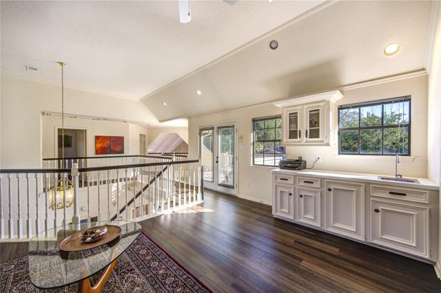 2203 Meadow Gardens Drive, Houston, TX 77062