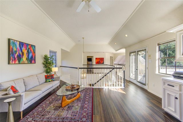 2203 Meadow Gardens Drive, Houston, TX 77062