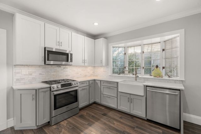 26 Hinckley St 1, Boston, MA 02125