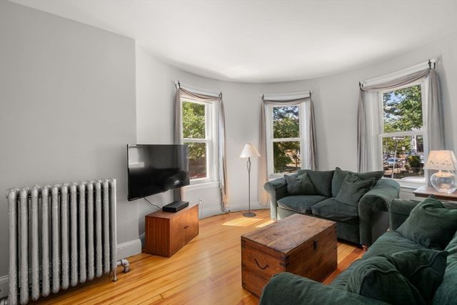 26 Hinckley St 1, Boston, MA 02125