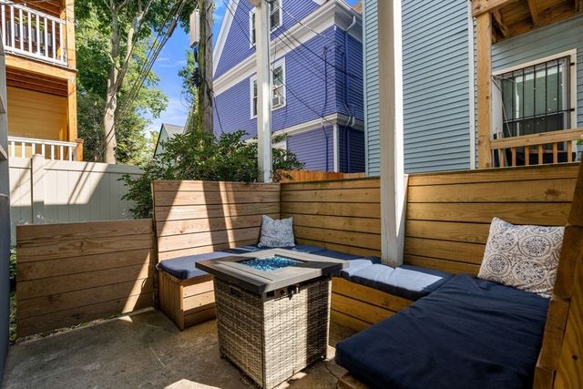 26 Hinckley St 1, Boston, MA 02125