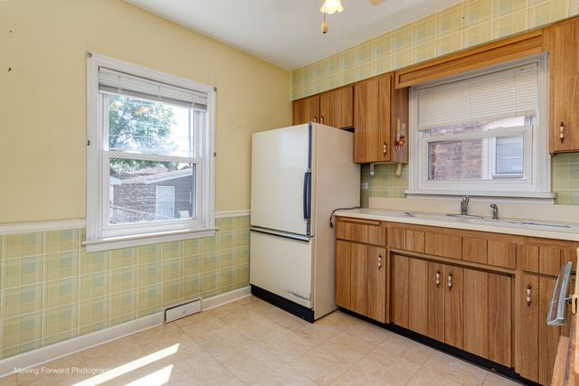 6153 S Melvina Avenue, Chicago, IL 60638