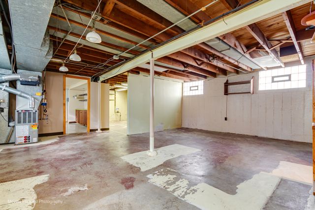 6153 S Melvina Avenue, Chicago, IL 60638