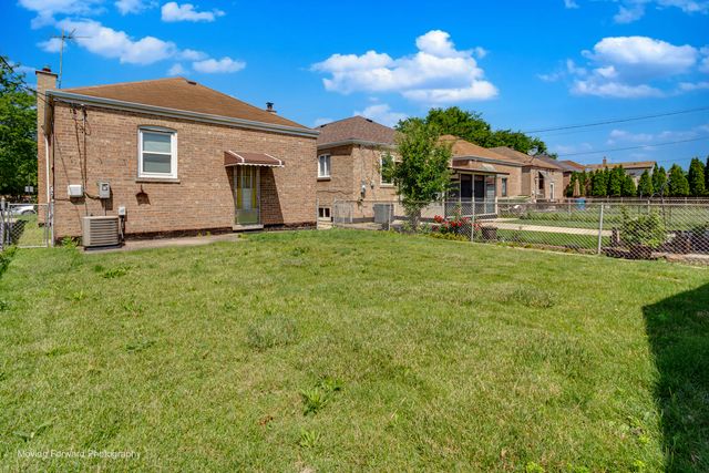 6153 S Melvina Avenue, Chicago, IL 60638