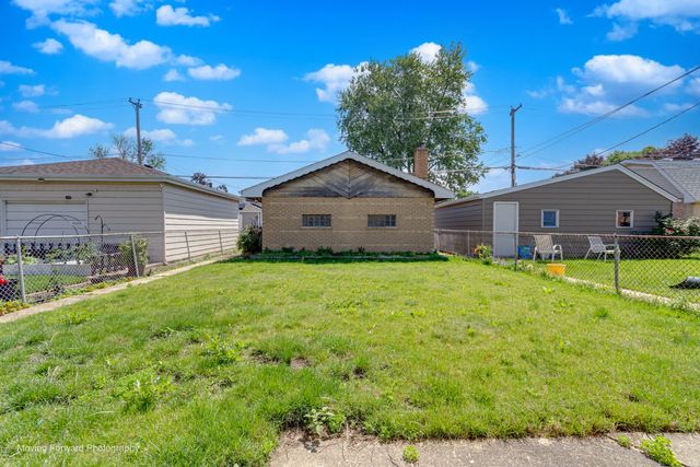 6153 S Melvina Avenue, Chicago, IL 60638