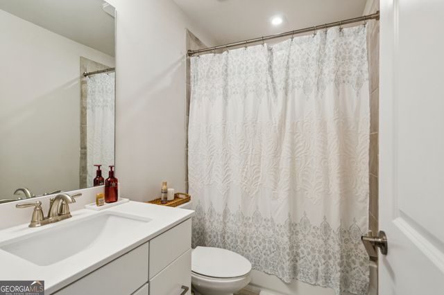 1368 Live Oak Lane, Atlanta, GA 30319