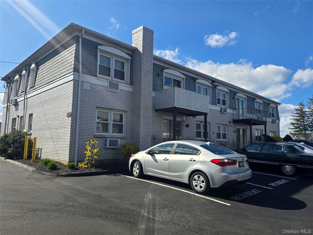 14 Normandy Village 5, Nanuet, NY 10954