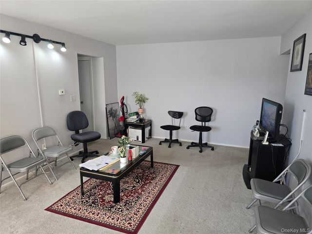 14 Normandy Village 5, Nanuet, NY 10954