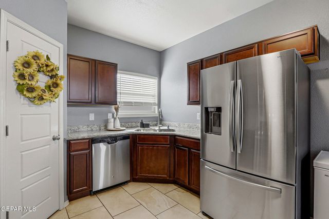 11104 BULLSEYE Street, El Paso, TX 79934