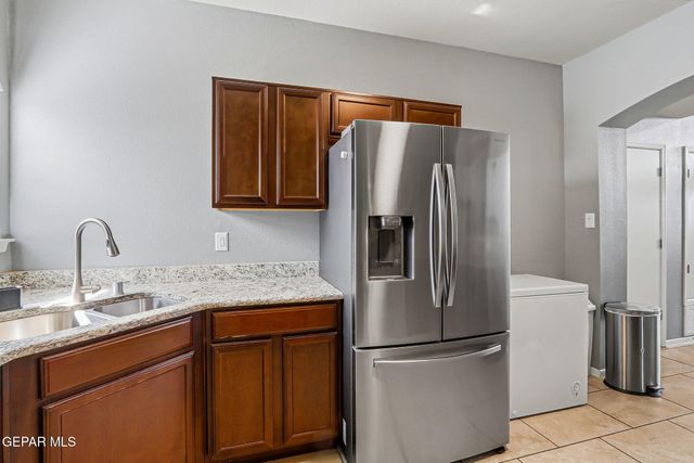 11104 BULLSEYE Street, El Paso, TX 79934