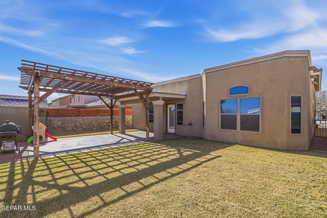 11104 BULLSEYE Street, El Paso, TX 79934