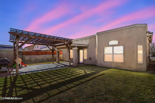 11104 BULLSEYE Street, El Paso, TX 79934