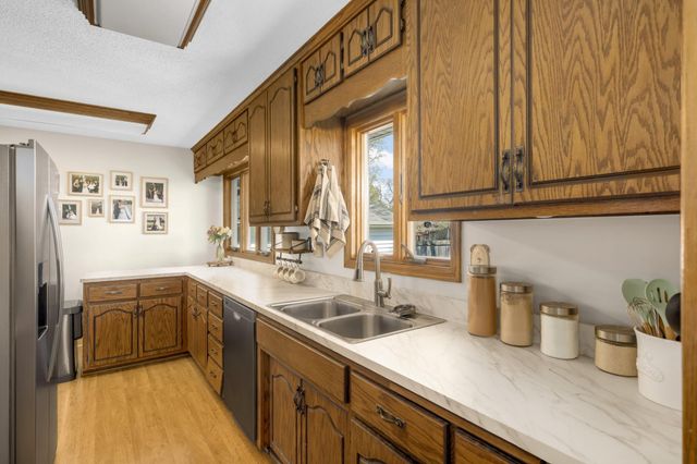 241 9th Avenue NW, New Brighton, MN 55112