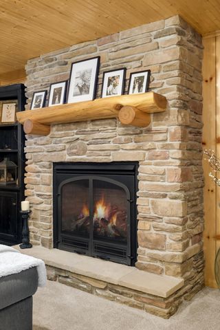 241 9th Avenue NW, New Brighton, MN 55112