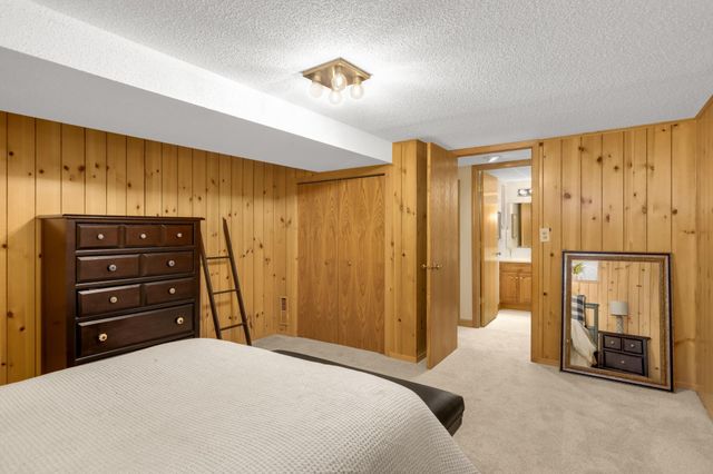 241 9th Avenue NW, New Brighton, MN 55112