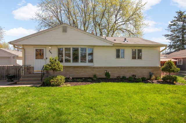 241 9th Avenue NW, New Brighton, MN 55112