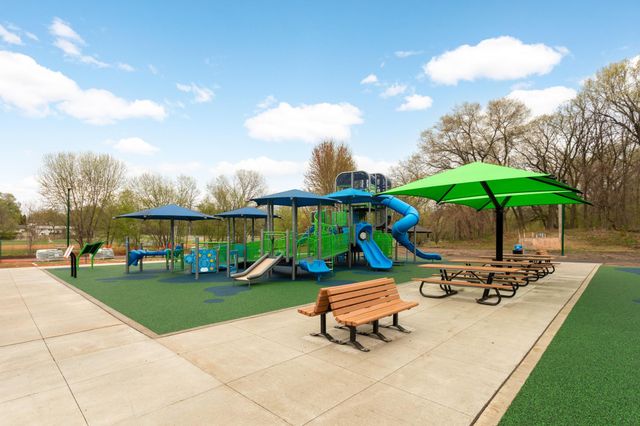 241 9th Avenue NW, New Brighton, MN 55112