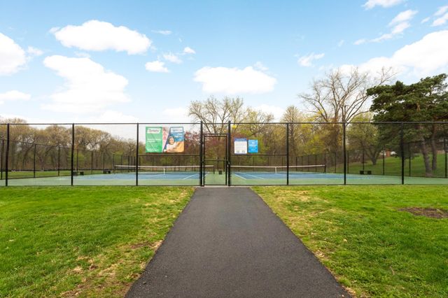 241 9th Avenue NW, New Brighton, MN 55112