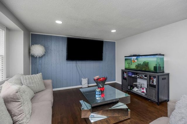 4301 NW 51st Street, Kansas City, MO 64151