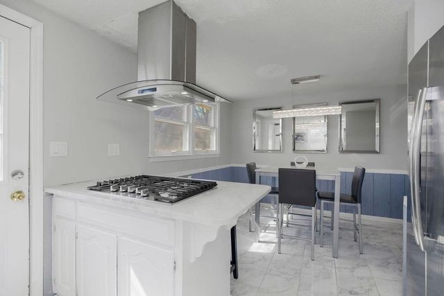 4301 NW 51st Street, Kansas City, MO 64151