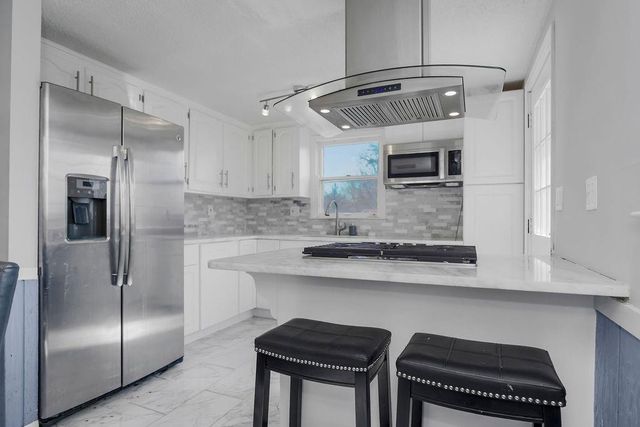 4301 NW 51st Street, Kansas City, MO 64151