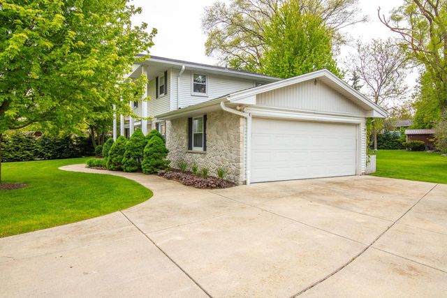 12155 Luther AVENUE, Hales Corners, WI 53130