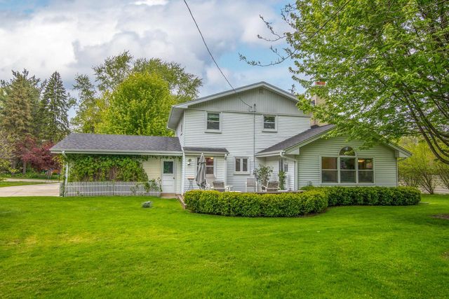 12155 Luther AVENUE, Hales Corners, WI 53130