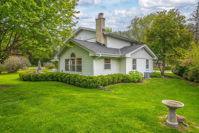 12155 Luther AVENUE, Hales Corners, WI 53130